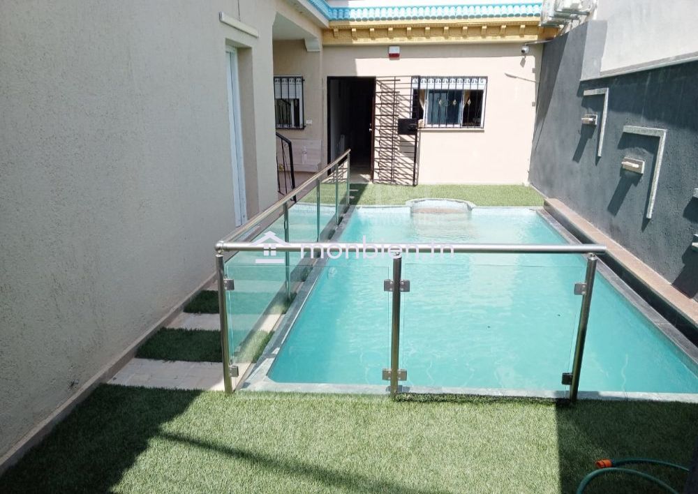 Une villa de 2 étages indépendants avec piscine à Hammamet Nord à vendre 51355351