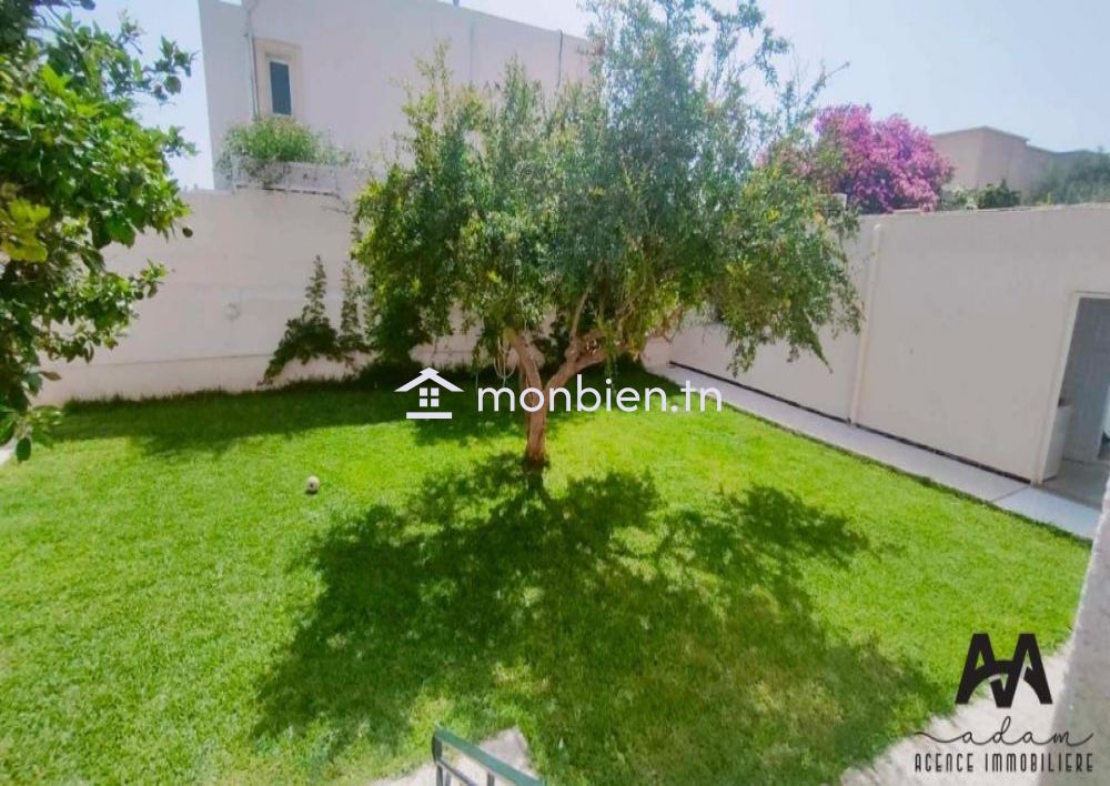 Une villa S+3 à Sidi Mahrsi, Nabeul