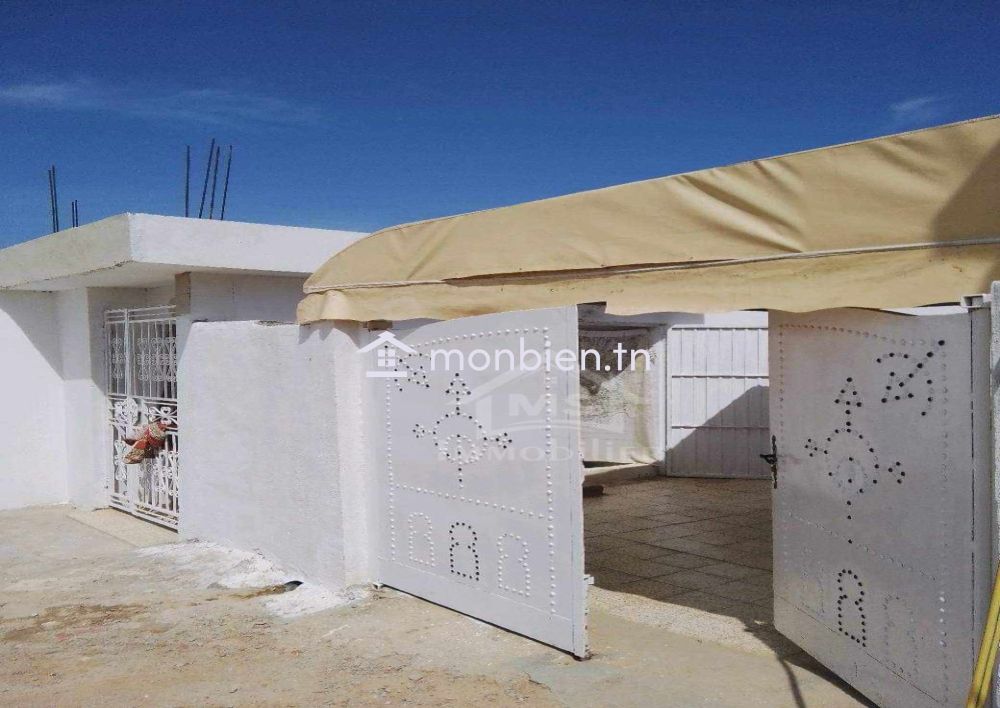 Maison S+2 à vendre à 150 MD à Hammamet Sud 51355351