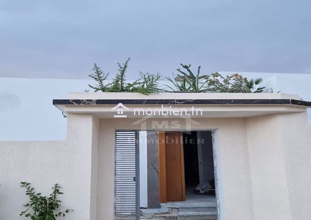 Une villa S+2 toute neuve avec jardin à vendre à AFH Mrezga 51355351