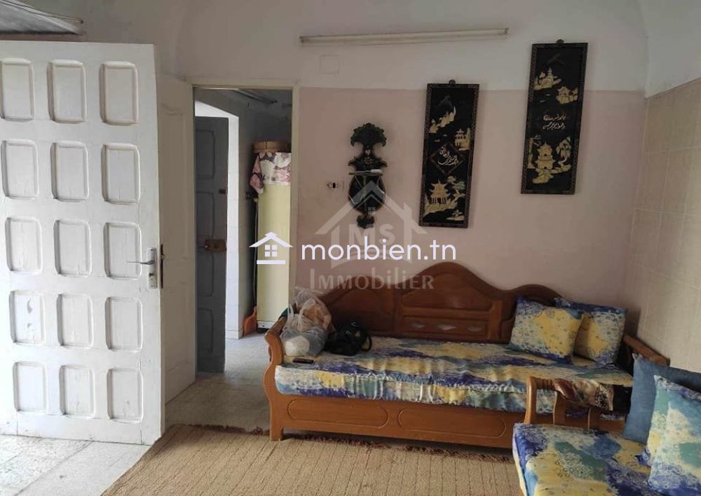 Maison arabe S+3 à vendre à Korba 51355351