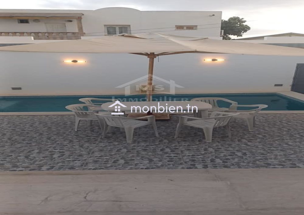 Une villa meublée avec piscine à vendre à Hammamet 51355351