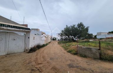 Lot de terrain de 240 m² à Hammamet à vendre 51355351