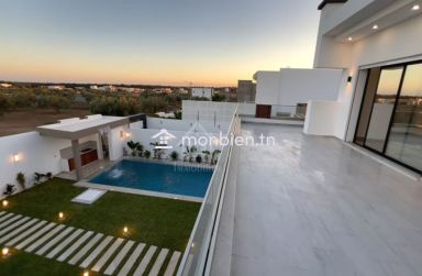 Villa S+4 toute neuve avec piscine à vendre à Hammamet Sud 51355351