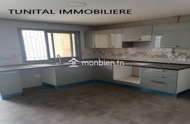 kheireddine A Vendre appartement haut standing au 1ere étage jamais habité dans une résidence gardée .