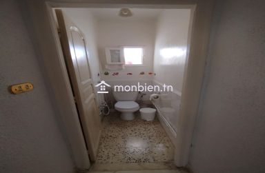 A vendre un appartement s+2à cité la STEG Carthage.