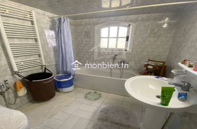 Charmante villa avec piscine à vendre à Hammamet 51355351