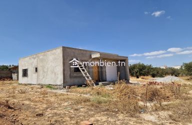 Villa avec piscine et garage encours de construction à vendre 51355351