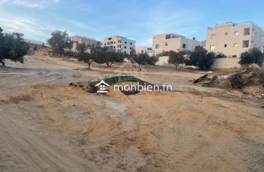 Un terrain avec autorisation de bâtir à Hammamet à vendre 51355351