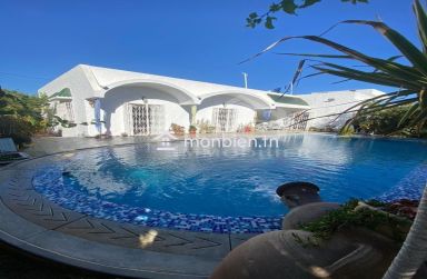 Charmante villa avec piscine à vendre à Hammamet 51355351