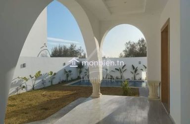 Villa toute neuve S+4 avec piscine à vendre à Hammamet Sud 51355351