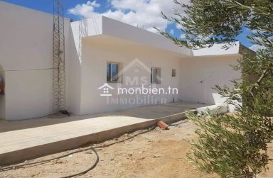 Belle maison S+2 avec jardin à Hammamet Sud à vendre 51355351