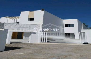 Villa toute neuve S+4 avec piscine à vendre à Hammamet Sud 51355351