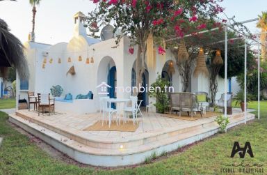 Villa s+3 meublé avec piscine te jardin à Maamoura Plage, Nabeul.