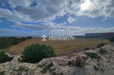 Terrain pieds dans l'eau de 3333 m² à korba à vendre 51355351