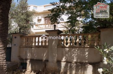 Villa Marguerite à Vendre à Cité Les Jardins Tunis