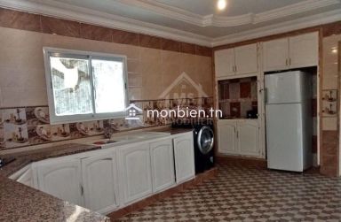 Maison avec étage inachevé et garage à Hammamet Sud à vendre 51355351