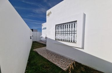 Charmante villa avec piscine à vendre à Hammamet Sud 51355351