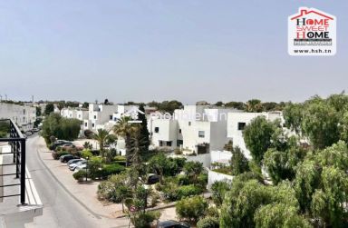 Etage de Villa S1 Cynda Meublé à Louer à La Marsa Plage