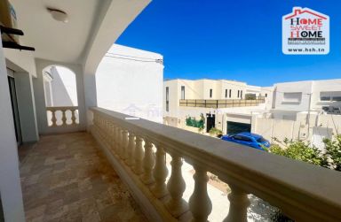 Etage de Villa Stella à Louer à La Marsa Corniche