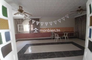 A vendre une villa à Raoued