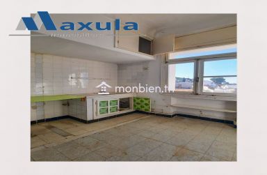 À VENDRE IMMEUBLE R+2 EN FLANC DE MONTAGNE À HAMMAM-LIF