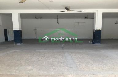 Local Commercial de 180 m²