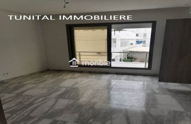 kheireddine A Vendre appartement haut standing au 1ere étage jamais habité dans une résidence gardée .