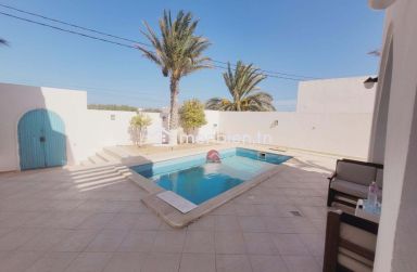 VILLA AVEC PISCINE - TITRÉE À DJERBA MIDOUN ZU