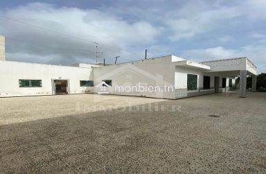 Maison arabe S+3 à vendre à Nabeul 51355351