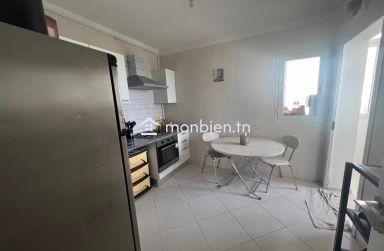 A vendre appartement S+3 à Jardin de Carthage