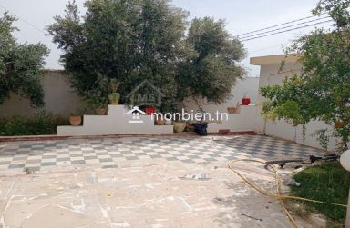 Maison avec garage et jardin à vendre à Birbouregba 51355351