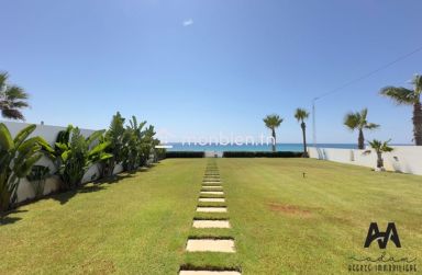 Villa pied dans l'eau à Maamoura, Nabeul