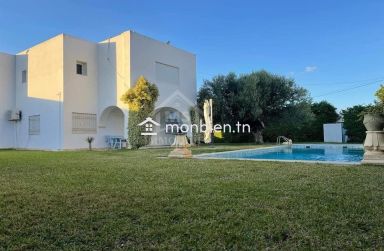 Villa S+5 avec piscine et jardin à Hammamet Sud à vendre 51355351