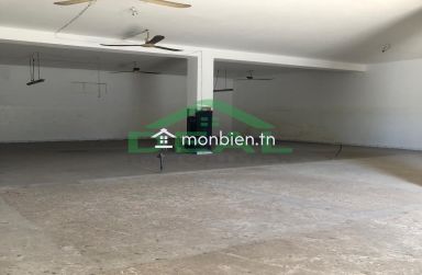 Local Commercial de 180 m²