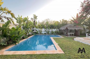 Villa s+3 meublé avec piscine te jardin à Maamoura Plage, Nabeul.