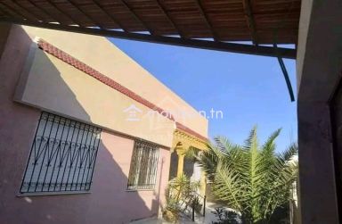 Belle maison S+3 avec jardin à vendre à Hammamet Sud 51355351