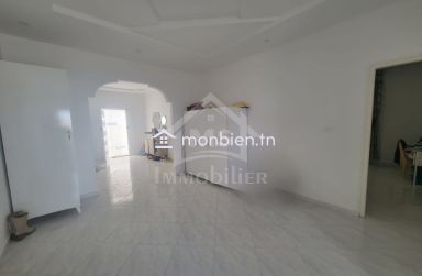 Un étage de villa S+3 à vendre à Korba 51355351