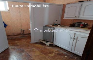 Mutuelle ville Tunis  A louer  villa à  usage bureautique