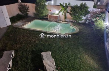 Coquette villa S+3 avec piscine et jardin à vendre 51355351