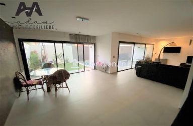 A Vendre Villa S+3 avec piscine à Mrezga, Nabeul