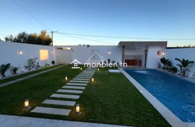 Villa S+4 toute neuve avec piscine à vendre à Hammamet Sud 51355351