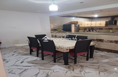 Un spacieux appartement S+2 RDC à vendre à Hammamet 51355351