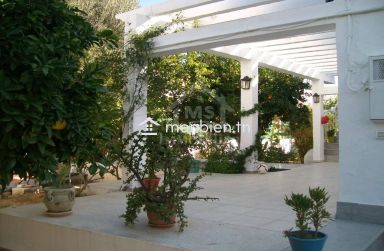 Charmante villa avec piscine à vendre à Hammamet 51355351