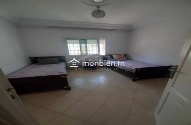 Duplex S+3 meublé avec jardin et garage à Hammamet à vendre 51355351