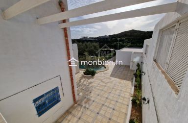 Une villa toute neuve avec piscine à Hammamet Nord à vendre 51355351